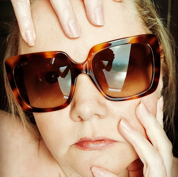 Meet your Posher, Crystal - Picture 1 of 1